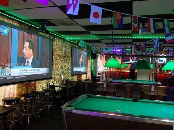 883 W 29 , Hialeah, FL 33012