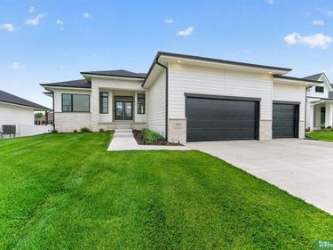 20982 Polk Street, Omaha, NE 68022