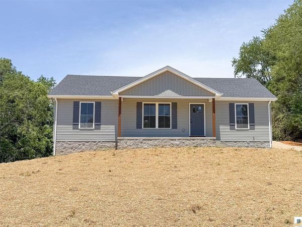 1294 Old Edmonton Road , Glasgow, KY 42141