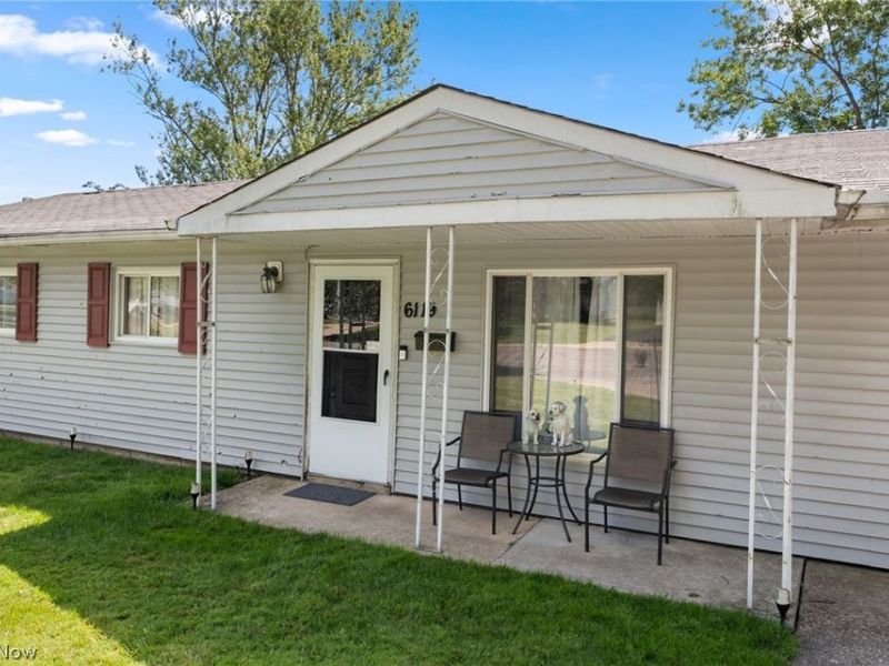 6119 Eaton Court, Bedford Heights, OH 44146 Photo 4