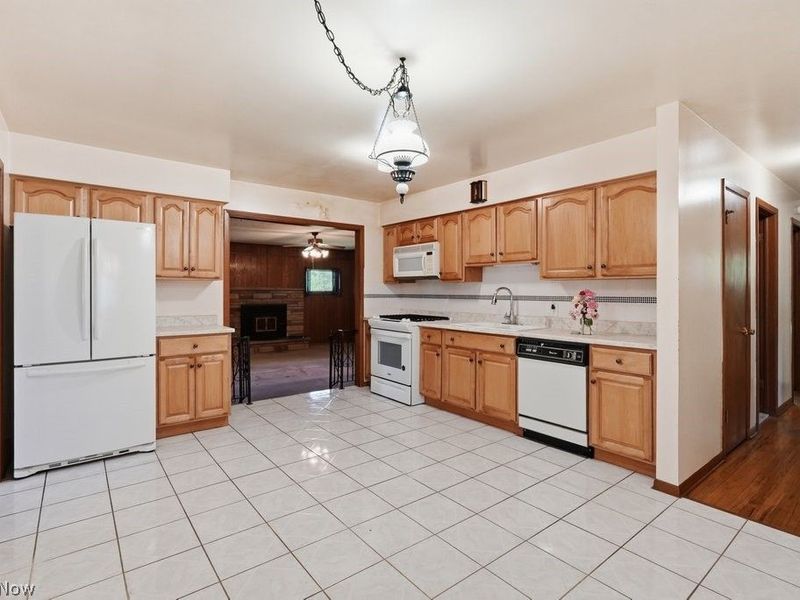 33305 W Sharondale Drive, Solon, OH 44139 Photo 9