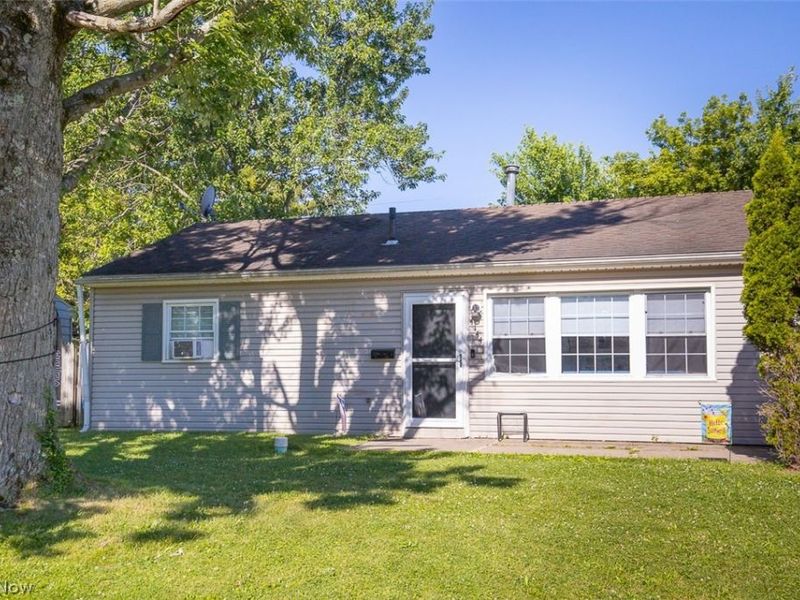 4144 Riverside Drive , Lorain, OH 44055 Photo 1