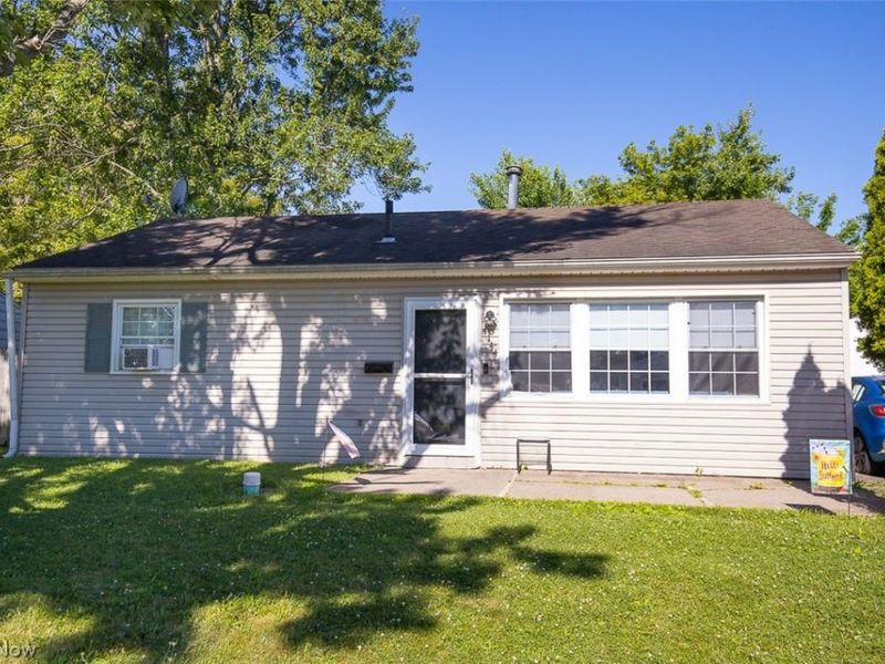 4144 Riverside Drive , Lorain, OH 44055 Photo 2