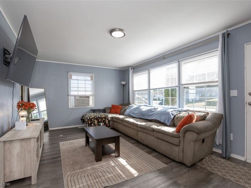 4144 Riverside Drive , Lorain, OH 44055 Photo 4
