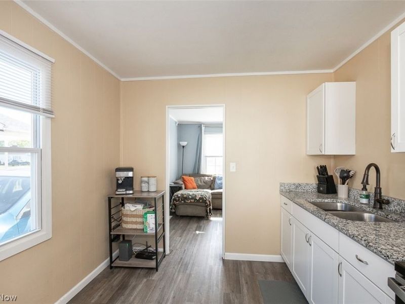 4144 Riverside Drive , Lorain, OH 44055 Photo 7