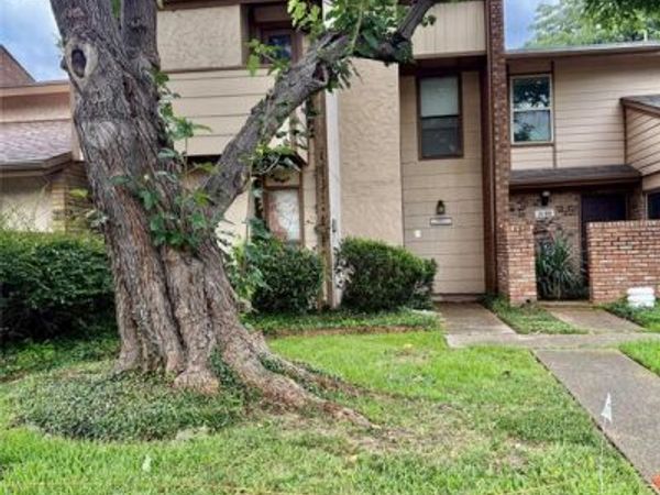 2010 Westkendal Lane, Arlington, TX 76015