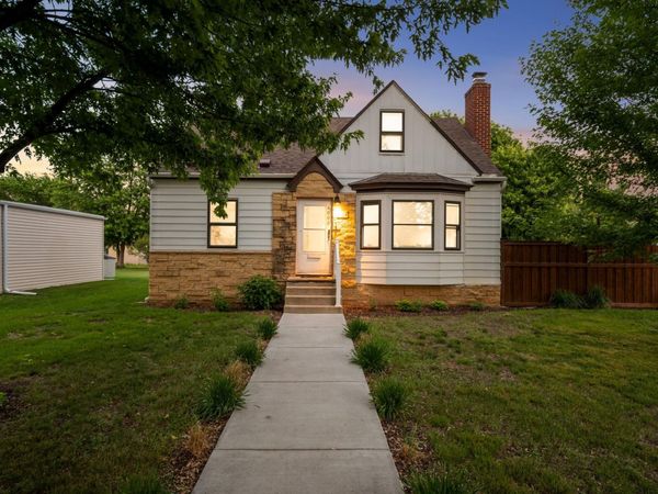 4000 Welcome Avenue N, Robbinsdale, MN 55422