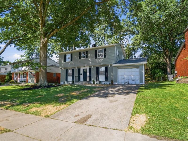 38 Handel Lane, Greenhills, OH 45218 Photo 5