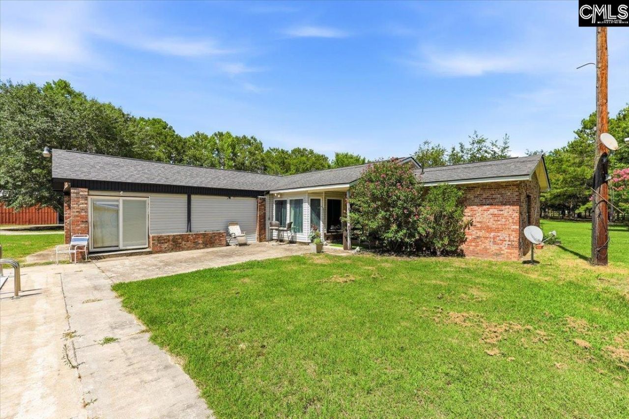1566/1966 Hoffman Drive  Photo 38