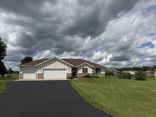 N4194 Country Club Drive, Brodhead, WI 53520