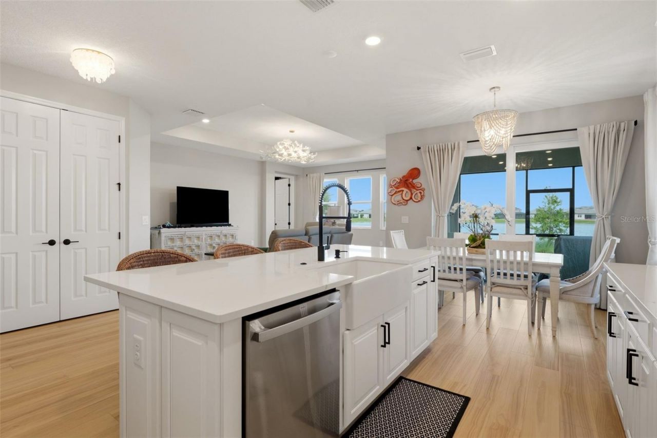 17325 Savory Mist Circle, Bradenton, FL 34211 Photo