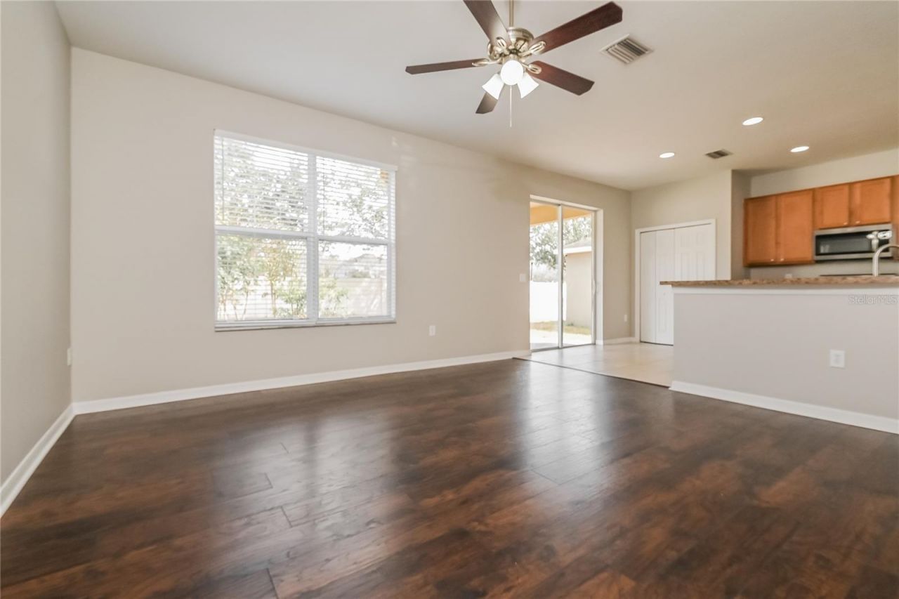 15520 Telford Spring Drive , Ruskin, FL 33573 Photo