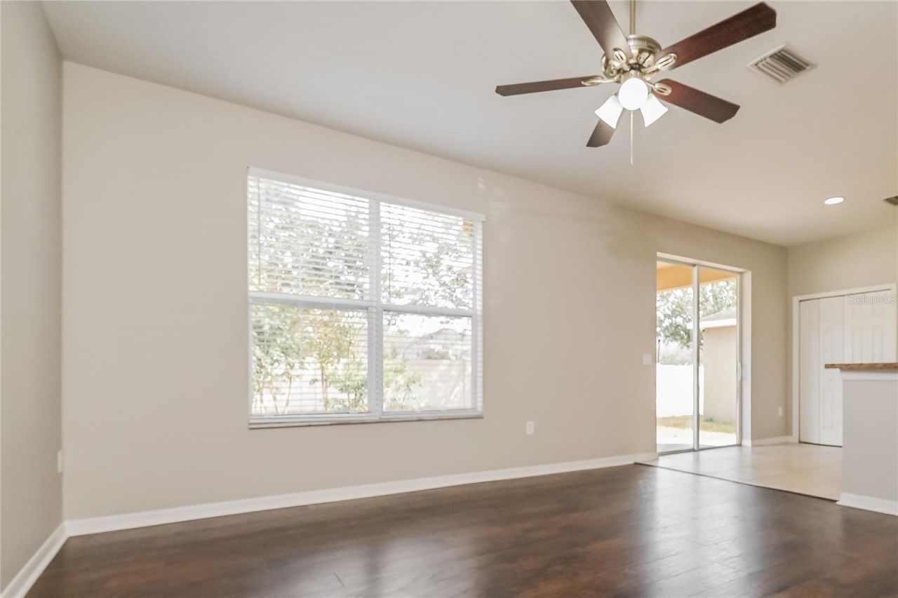 15520 Telford Spring Drive , Ruskin, FL 33573 Photo