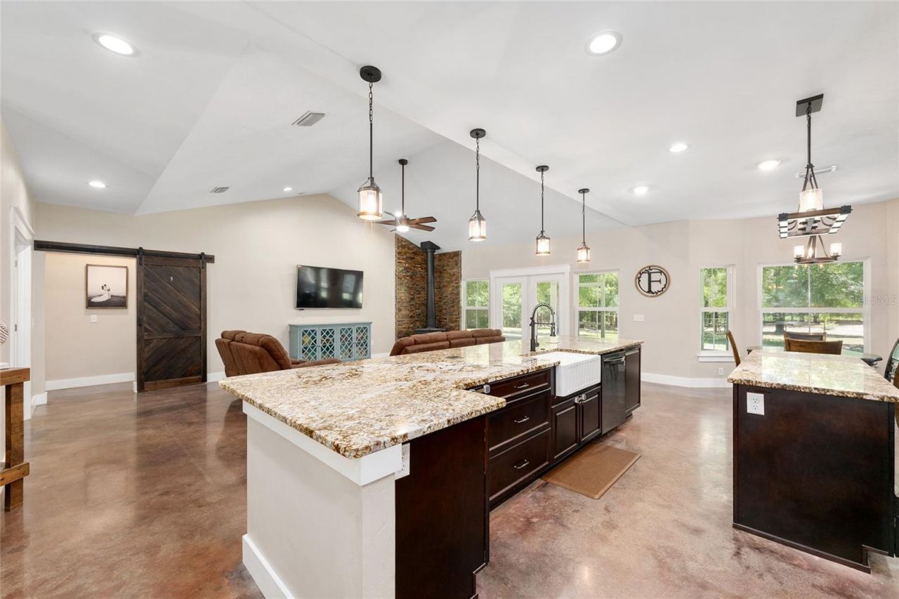 357 SW Conestoga Way, Fort White, FL 32038 Photo