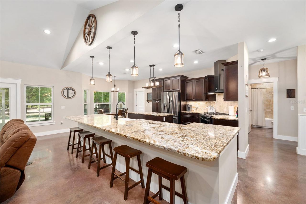 357 SW Conestoga Way, Fort White, FL 32038 Photo