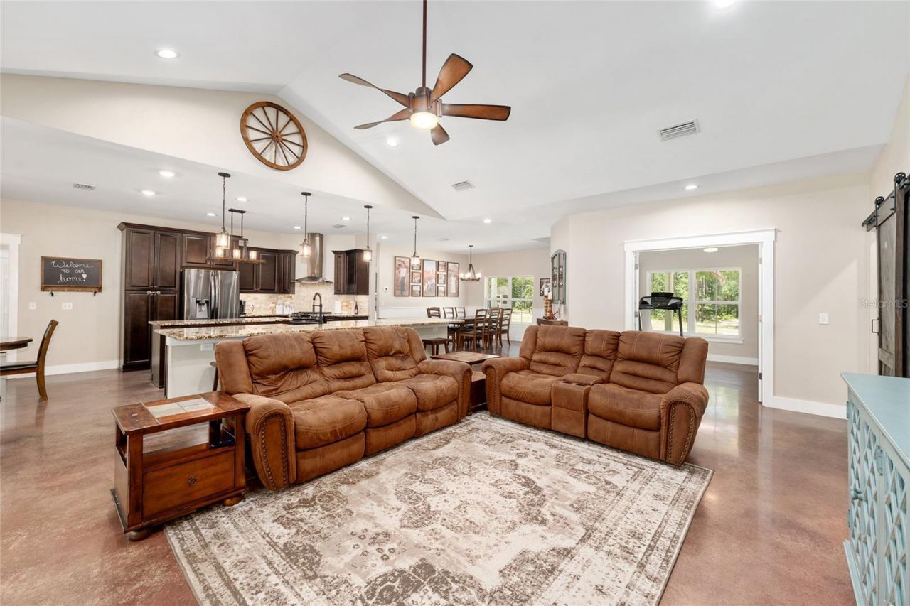 357 SW Conestoga Way, Fort White, FL 32038 Photo
