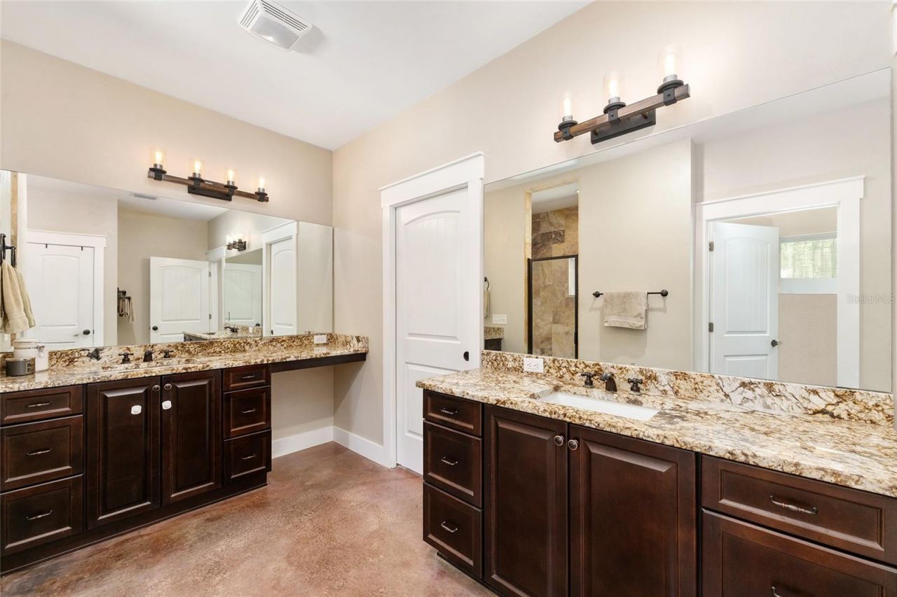 357 SW Conestoga Way, Fort White, FL 32038 Photo