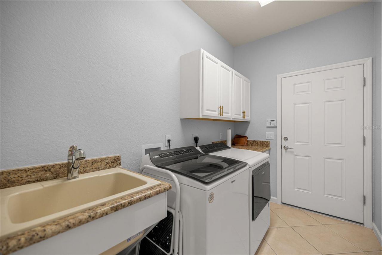 9383 SW 71st Loop, Ocala, FL 34481 Photo