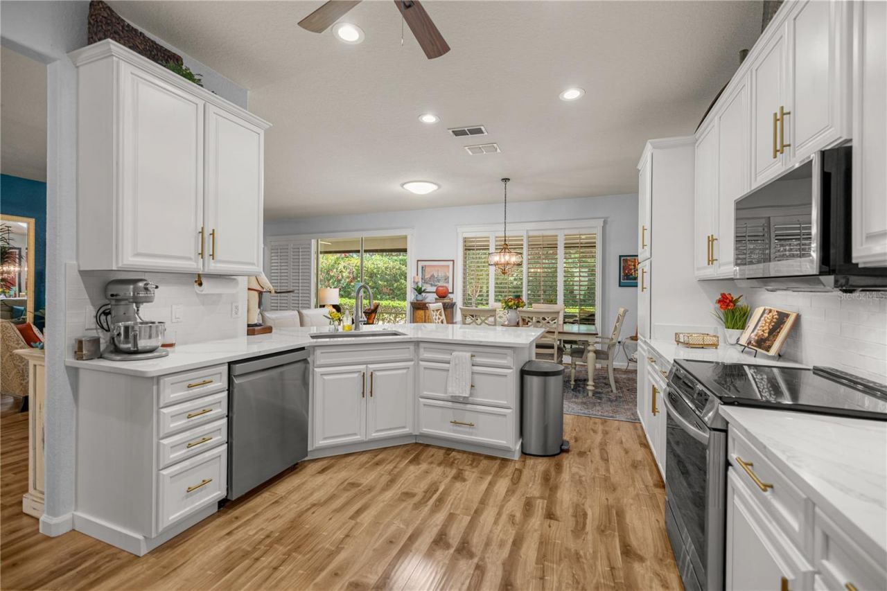 9383 SW 71st Loop, Ocala, FL 34481 Photo