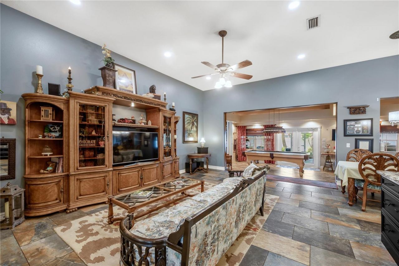 1128 Lumsden Trace Circle , Valrico, FL 33594 Photo