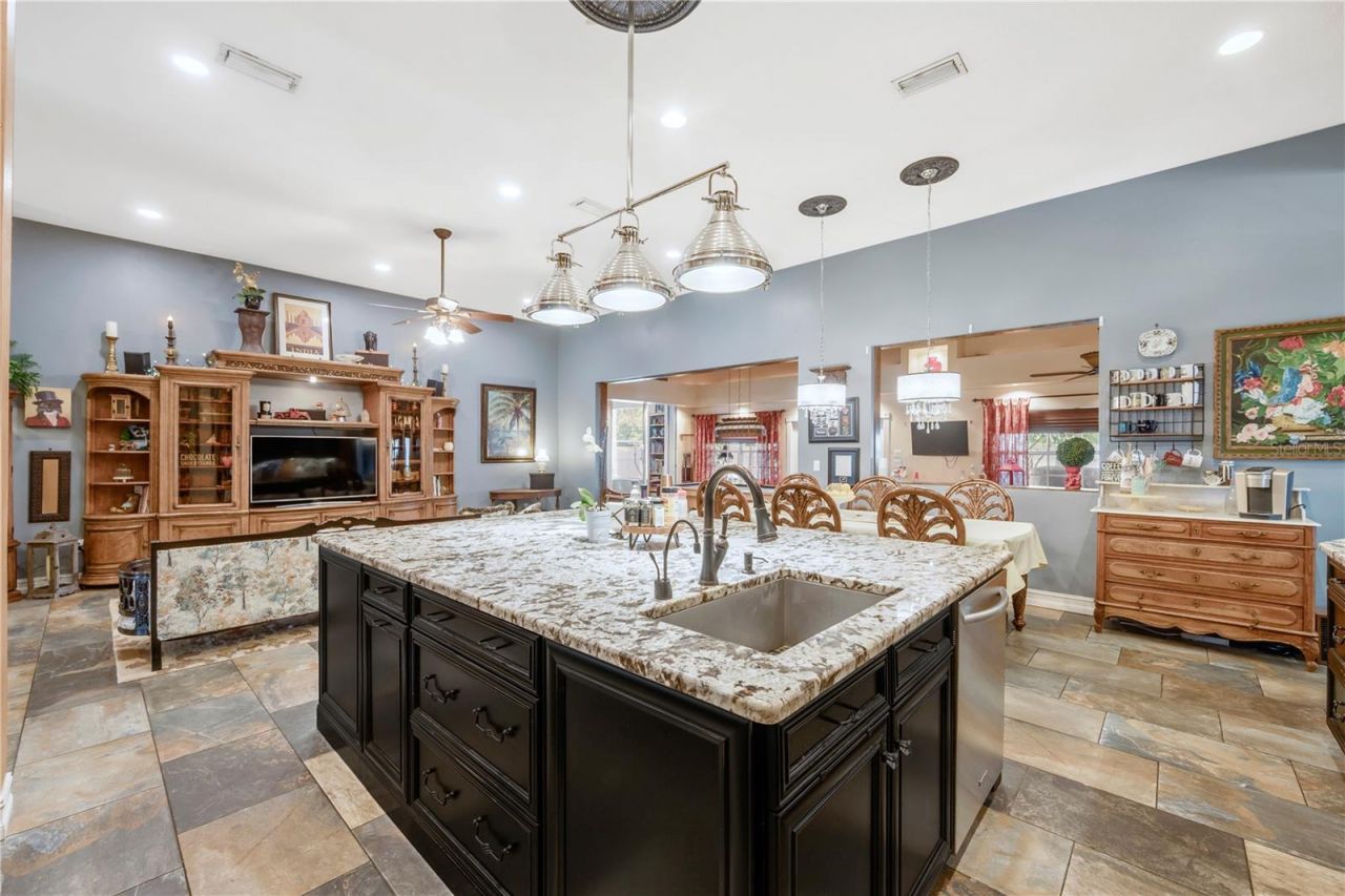 1128 Lumsden Trace Circle , Valrico, FL 33594 Photo