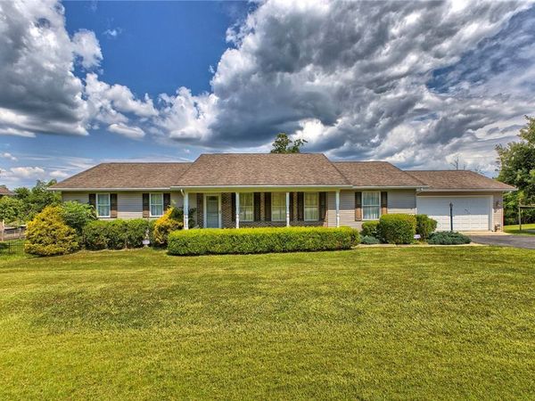 140 Beech Drive, Ligonier, PA 15658