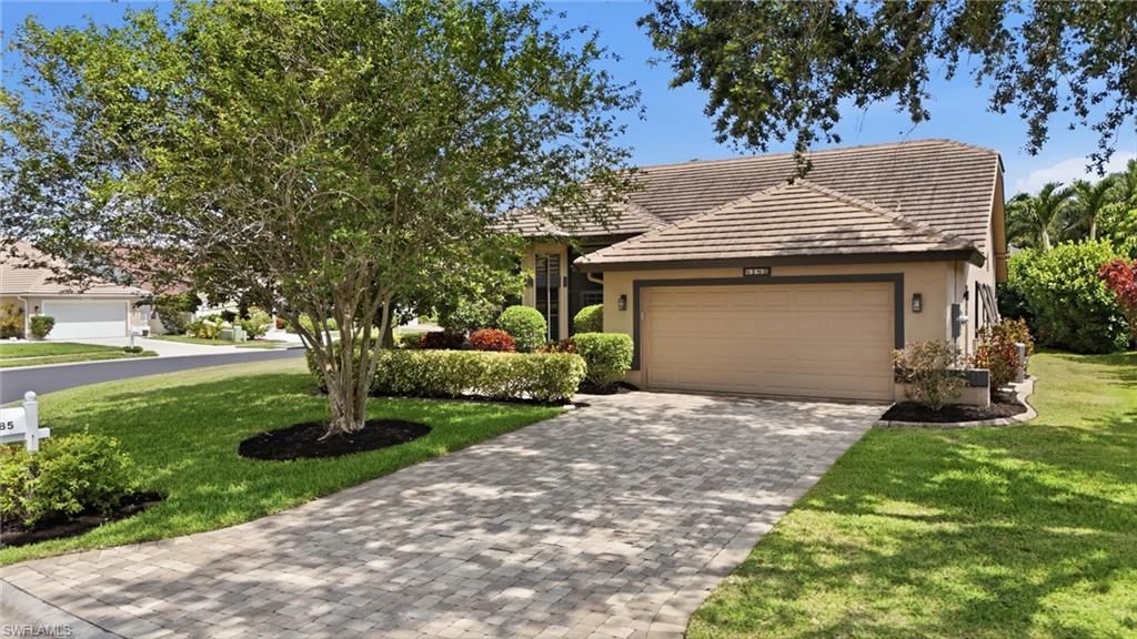 8185 Breton Cir, Fort Myers, FL 33912 Photo