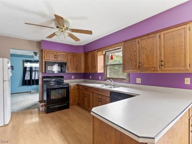 5050 Fox Ridge Drive, Green, OH 44720 Photo 7