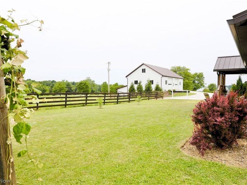27261 Newcastle Road, Gambier, OH 43022 Photo 7
