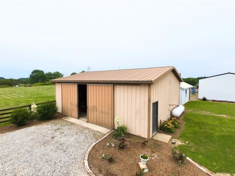 27261 Newcastle Road, Gambier, OH 43022 Photo 36