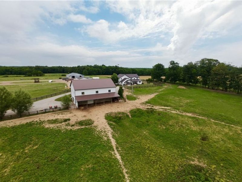27261 Newcastle Road, Gambier, OH 43022 Photo 8