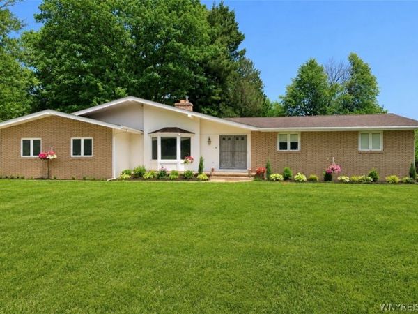 8 Drake Ext Avenue , Silver Creek, NY 14136