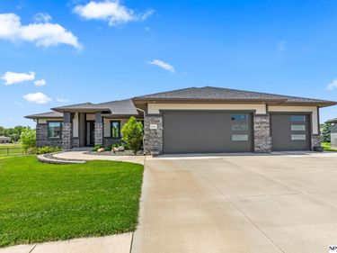 843 Arbor Drive, Blair, NE 68008