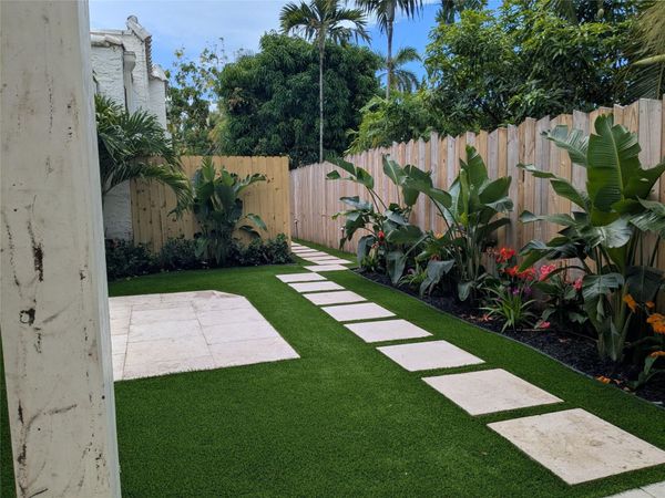 21 SE 11th Avenue, Unit 1, Fort Lauderdale, FL 33301
