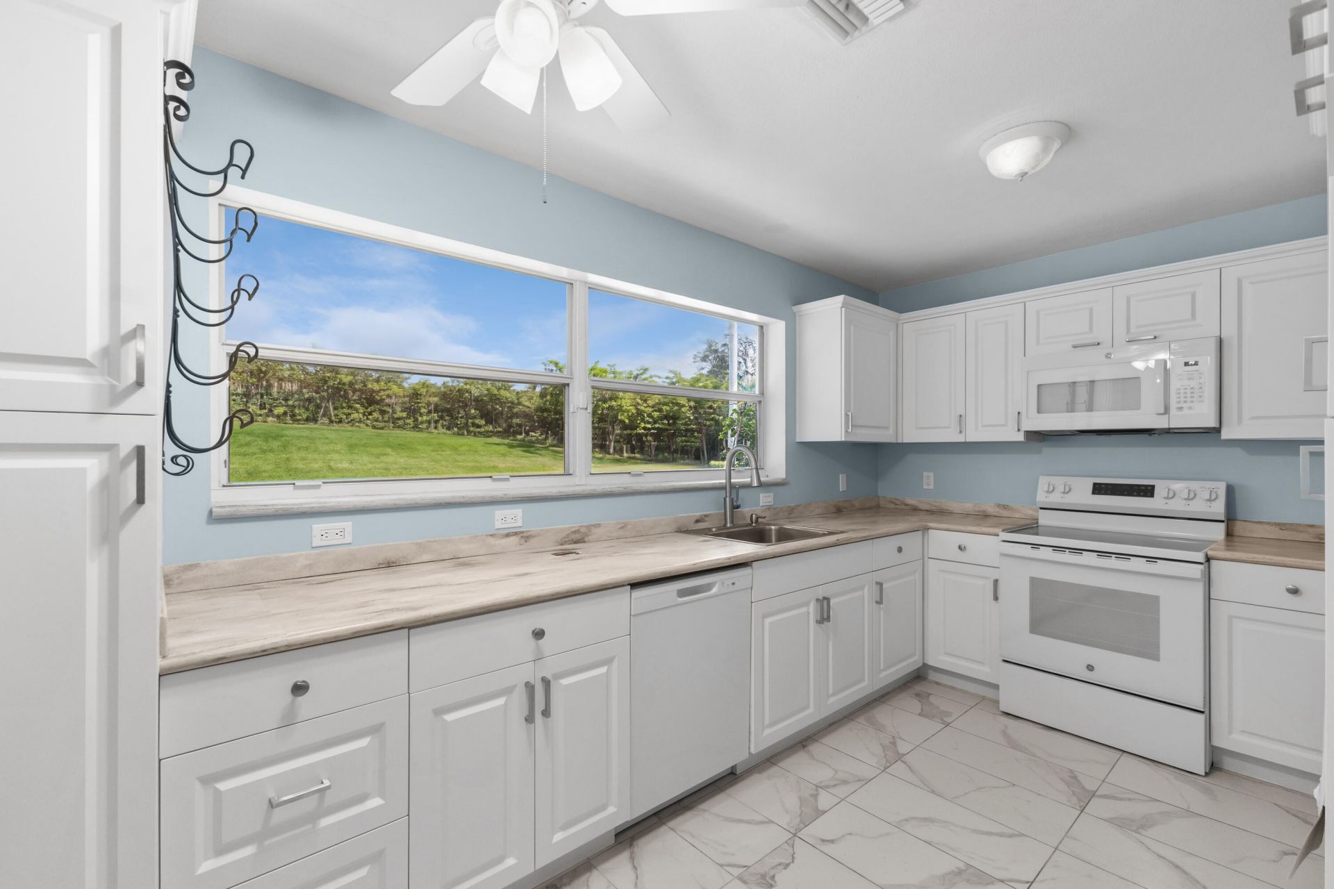 201 W Riverside Drive, Jupiter, FL 33469 Photo