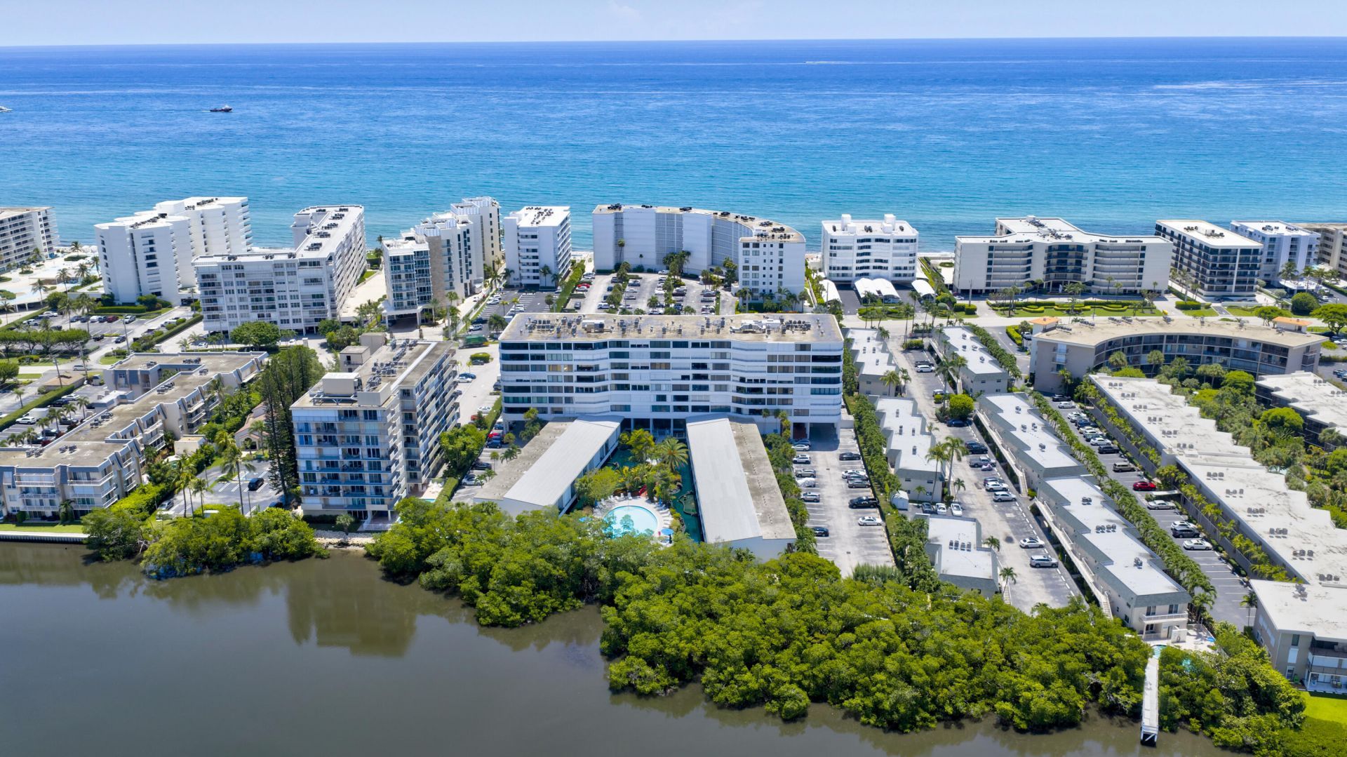 3589 S Ocean Boulevard, Unit 26, South Palm Beach, FL 33480 Photo