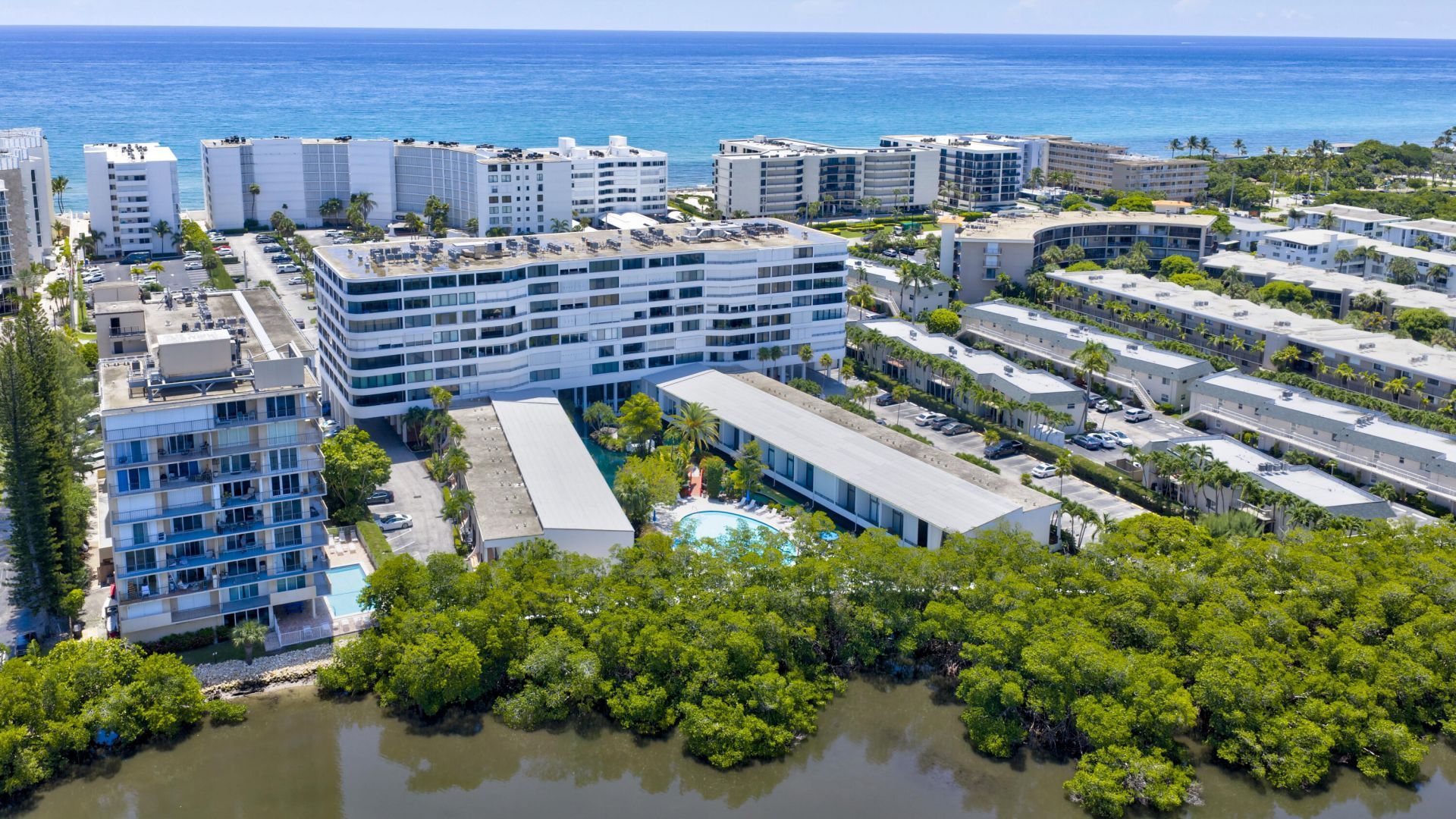 3589 S Ocean Boulevard, Unit 30, South Palm Beach, FL 33480 Photo