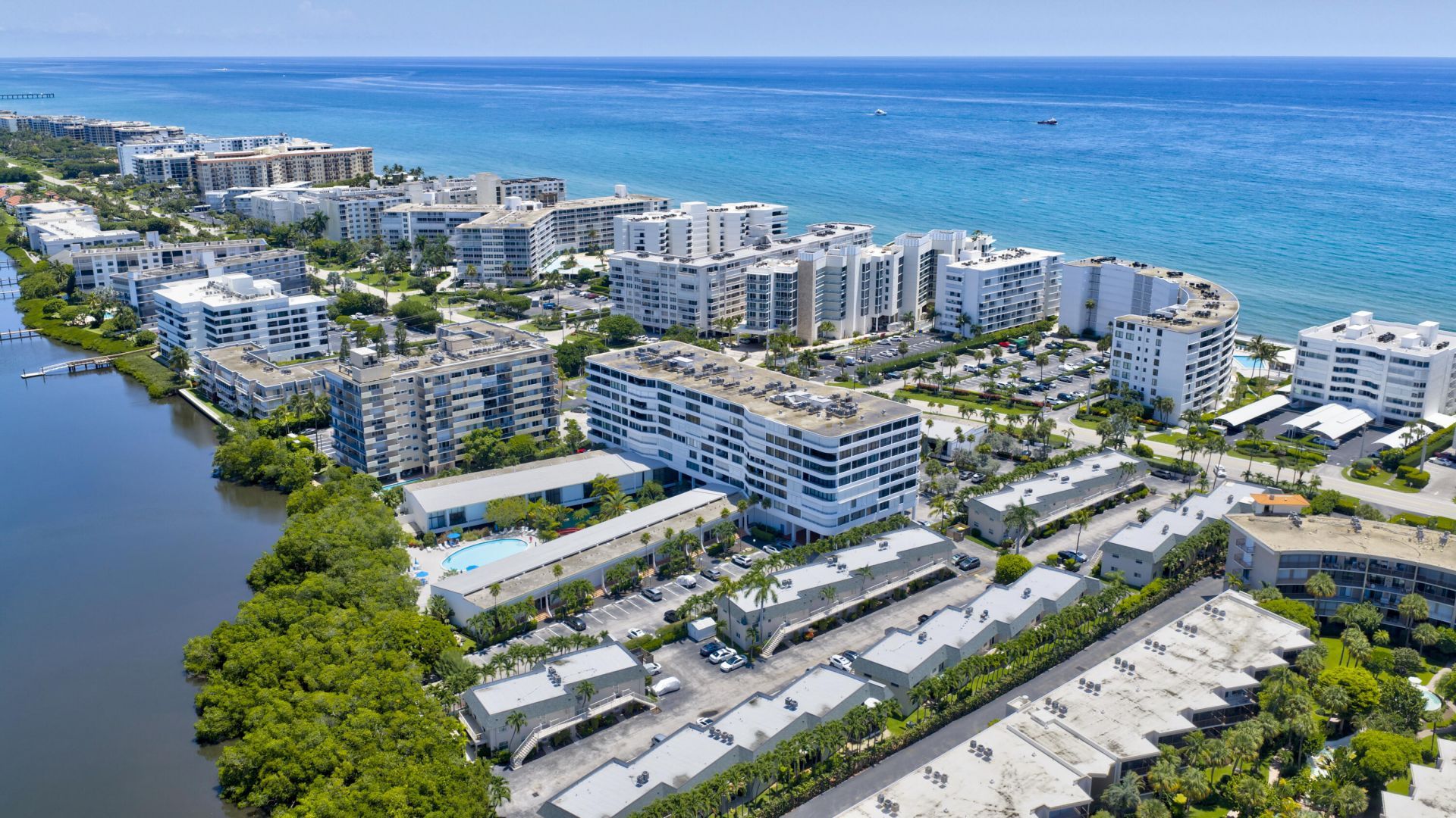 3589 S Ocean Boulevard, Unit 30, South Palm Beach, FL 33480 Photo