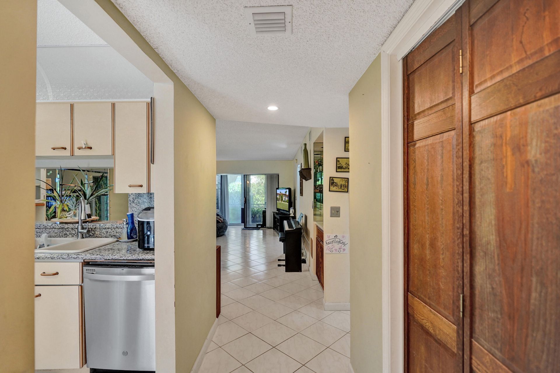 5201 W Club Circle, Unit 103, Boca Raton, FL 33431 Photo
