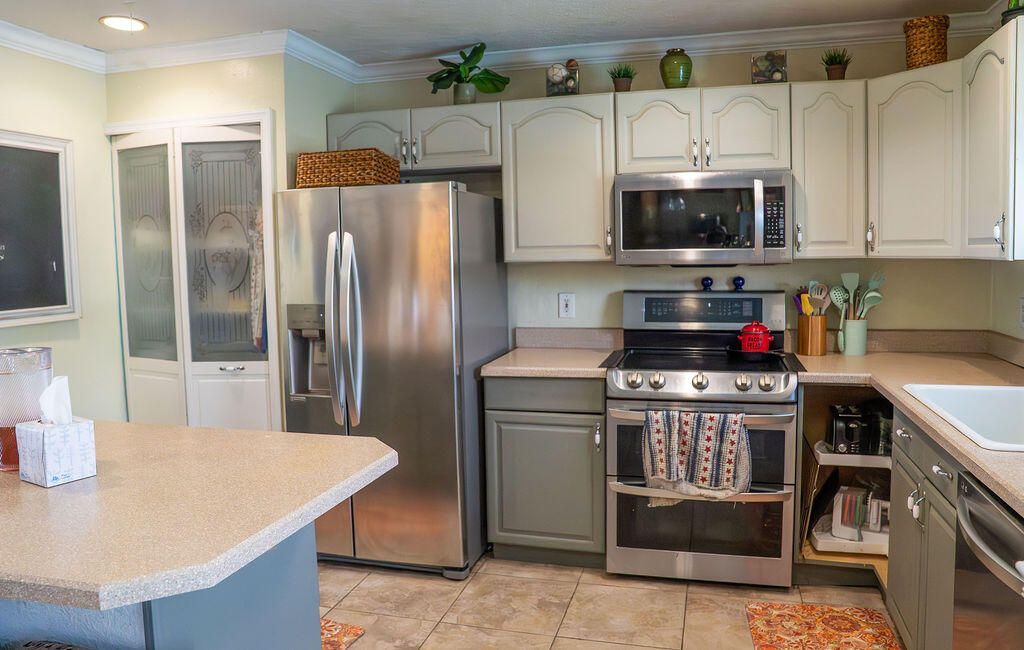 2445 NE 16th Court, Jensen Beach, FL 34957 Photo