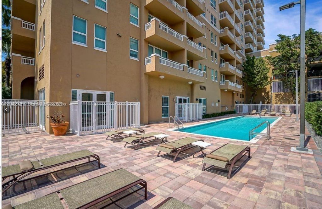 2665 SW 37th Ave , Unit 101, Miami, FL 33133 Photo