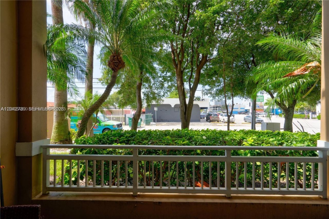 2665 SW 37th Ave , Unit 101, Miami, FL 33133 Photo