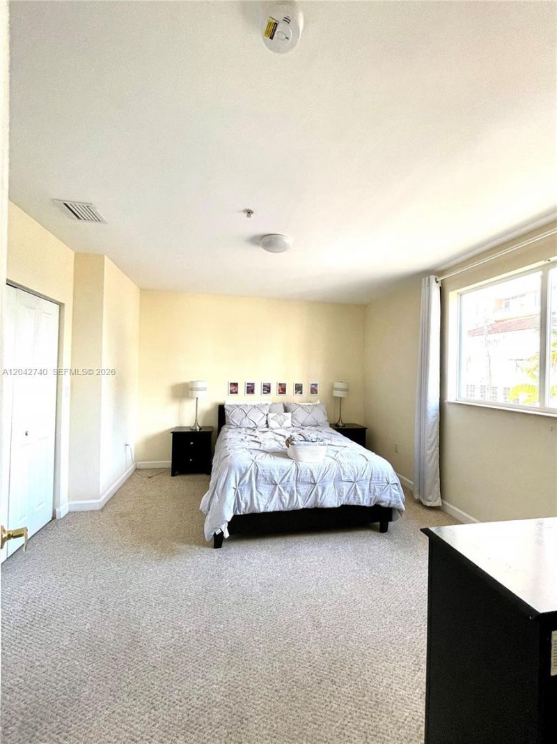 2280 SW 32nd Ave , Unit 202, Miami, FL 33145 Photo