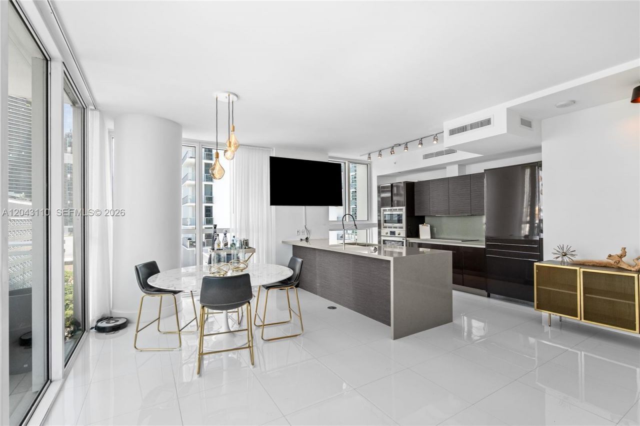 1080 Brickell Ave, Unit 1509, Miami, FL 33131 Photo
