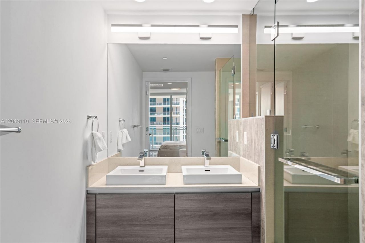 1080 Brickell Ave, Unit 1509, Miami, FL 33131 Photo
