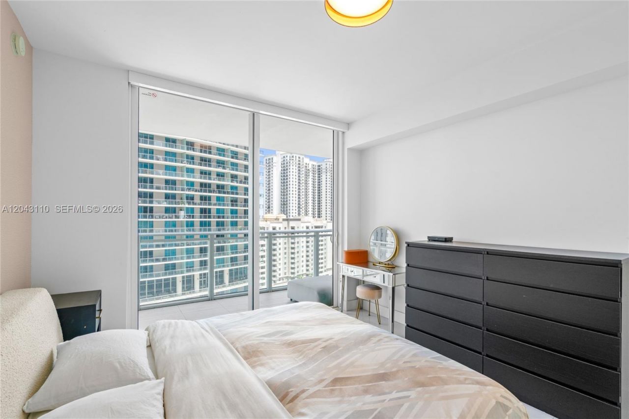 1080 Brickell Ave, Unit 1509, Miami, FL 33131 Photo
