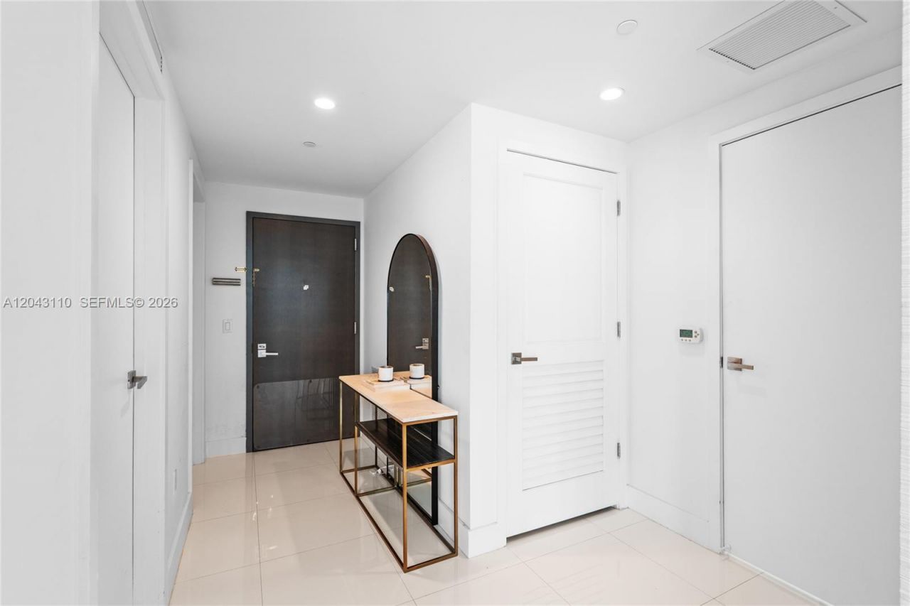 1080 Brickell Ave, Unit 1509, Miami, FL 33131 Photo