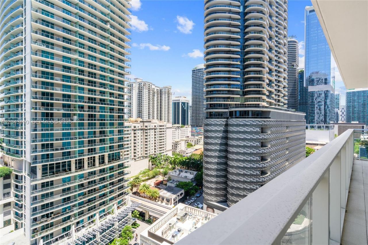 1080 Brickell Ave, Unit 1509, Miami, FL 33131 Photo