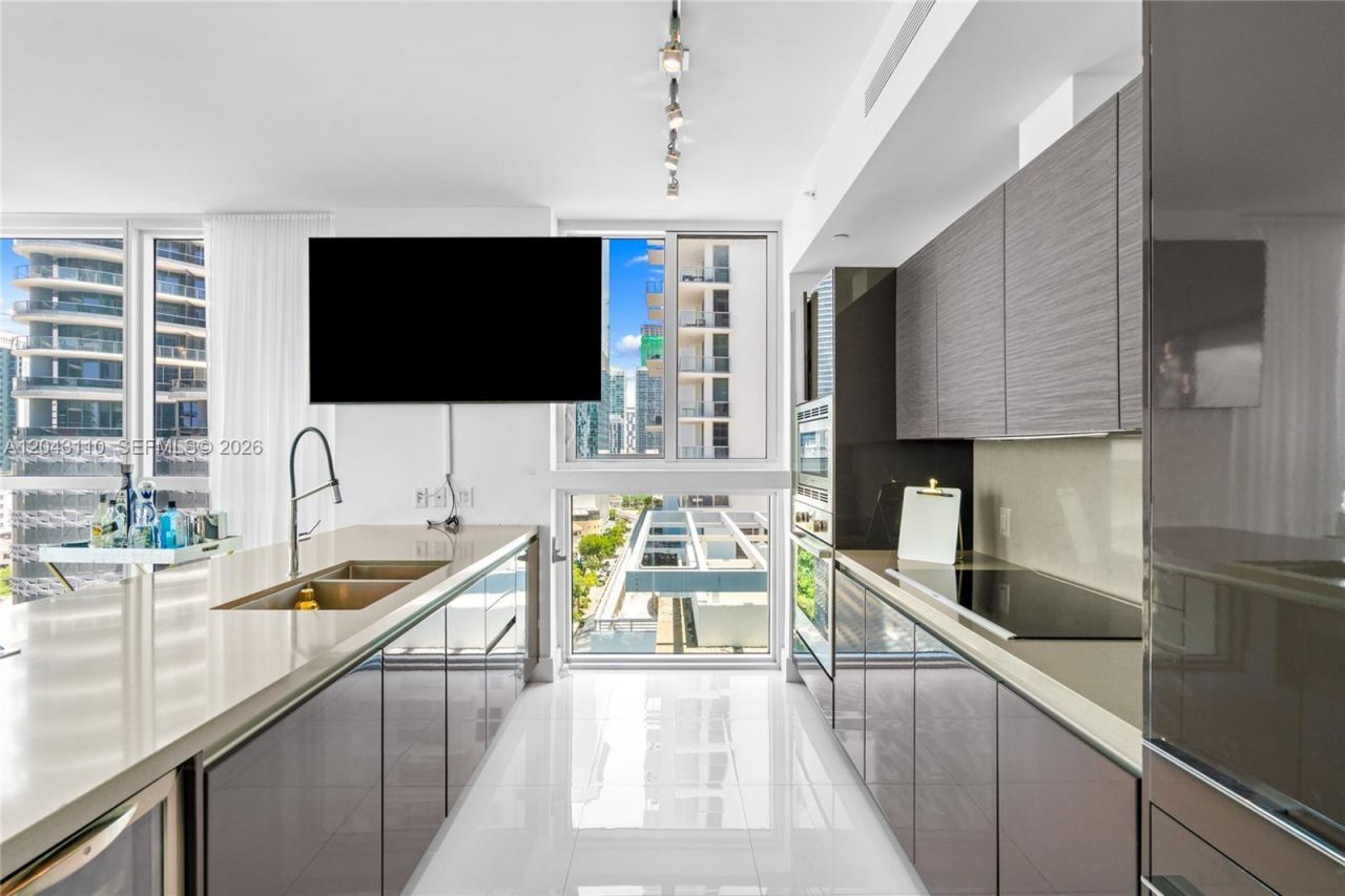 1080 Brickell Ave, Unit 1509, Miami, FL 33131 Photo