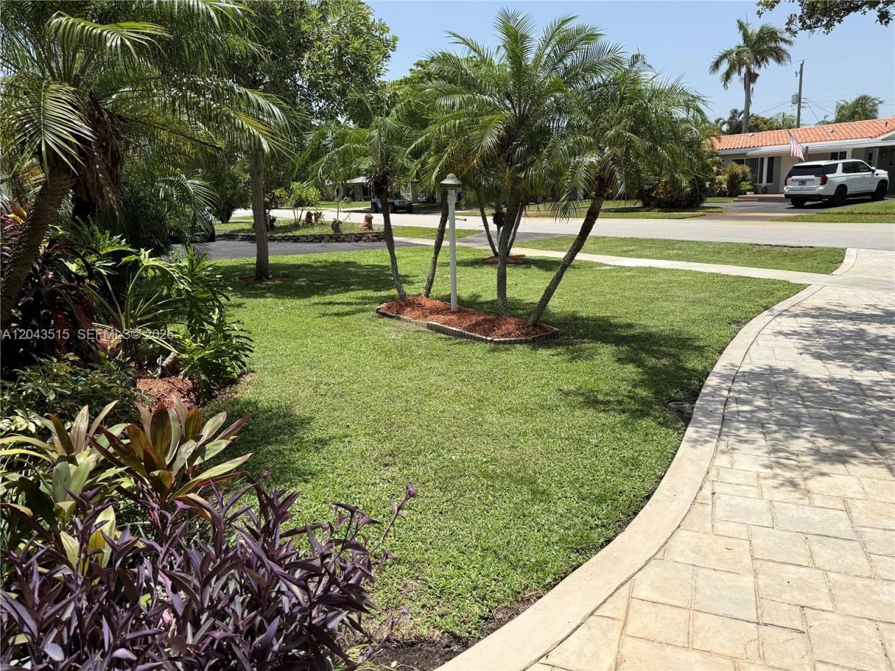 1232 SW 1st Ave , Pompano Beach, FL 33060 Photo
